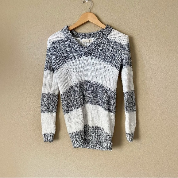 MICHAEL by Michael Kors Chunky White & Gray Striped Sweater - Picture 1 of 3